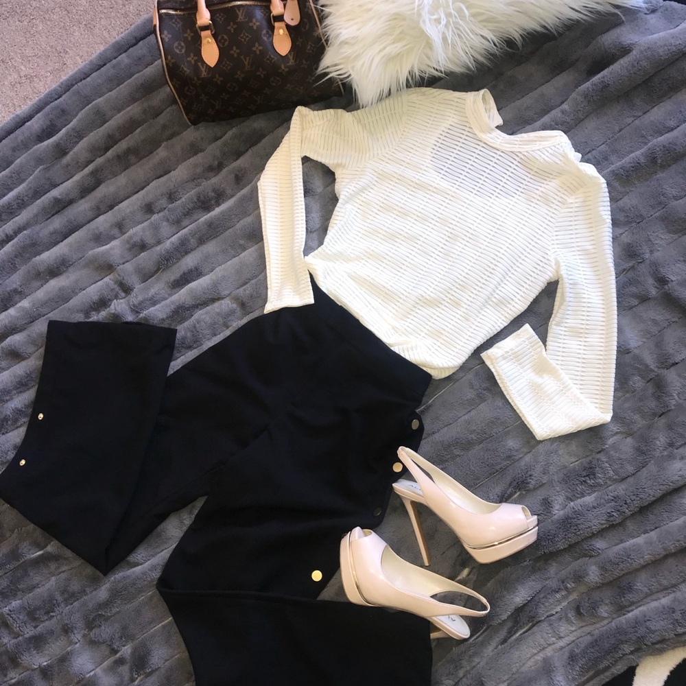 Blouse really cute I use one time